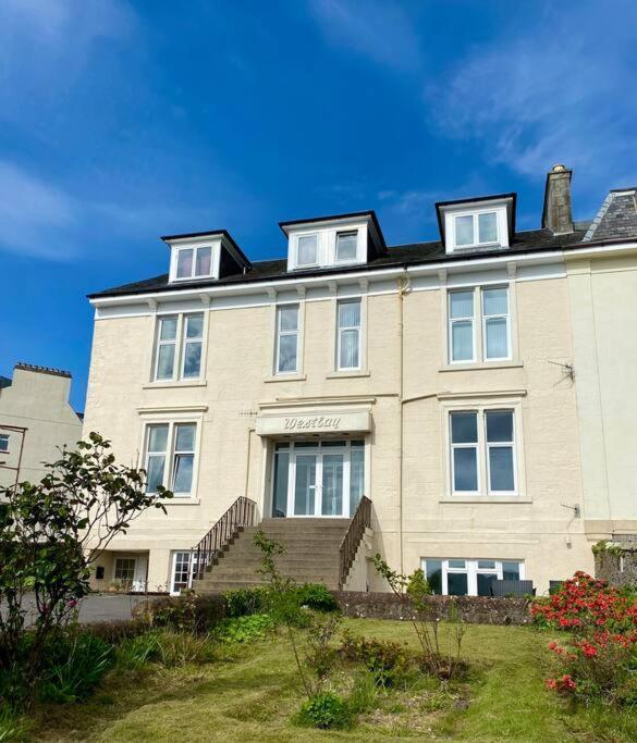 Westbay Seafront Apartment Oban Exterior photo